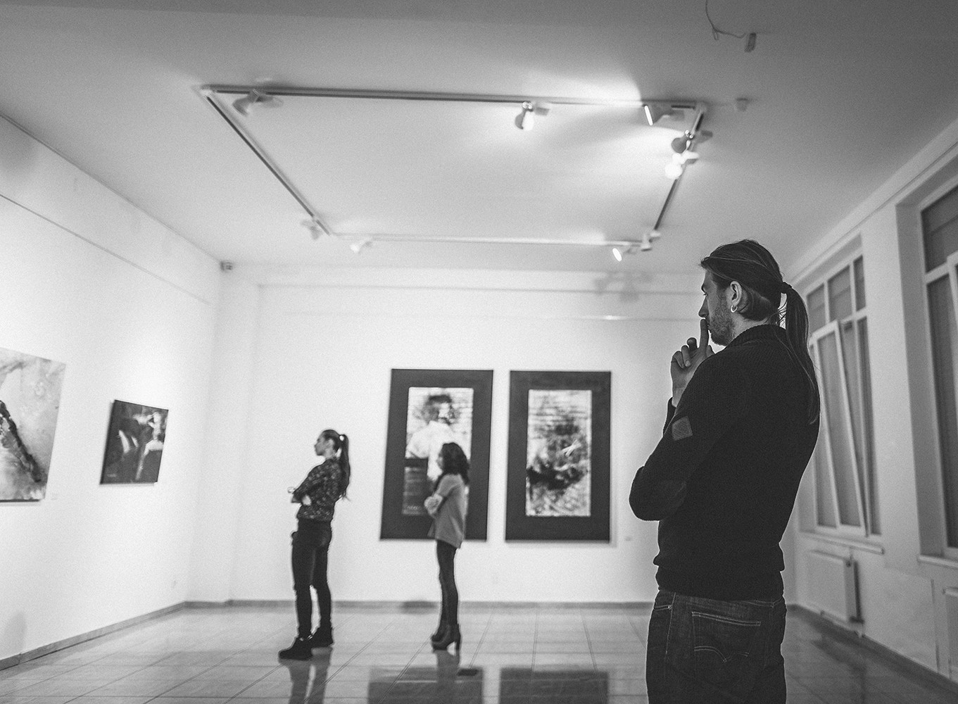 Opening of the project "Shadow / Body"